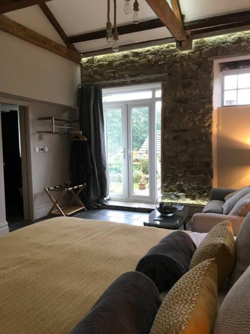 Luxury Barn Conversion At Rudding Харрогейт Экстерьер фото